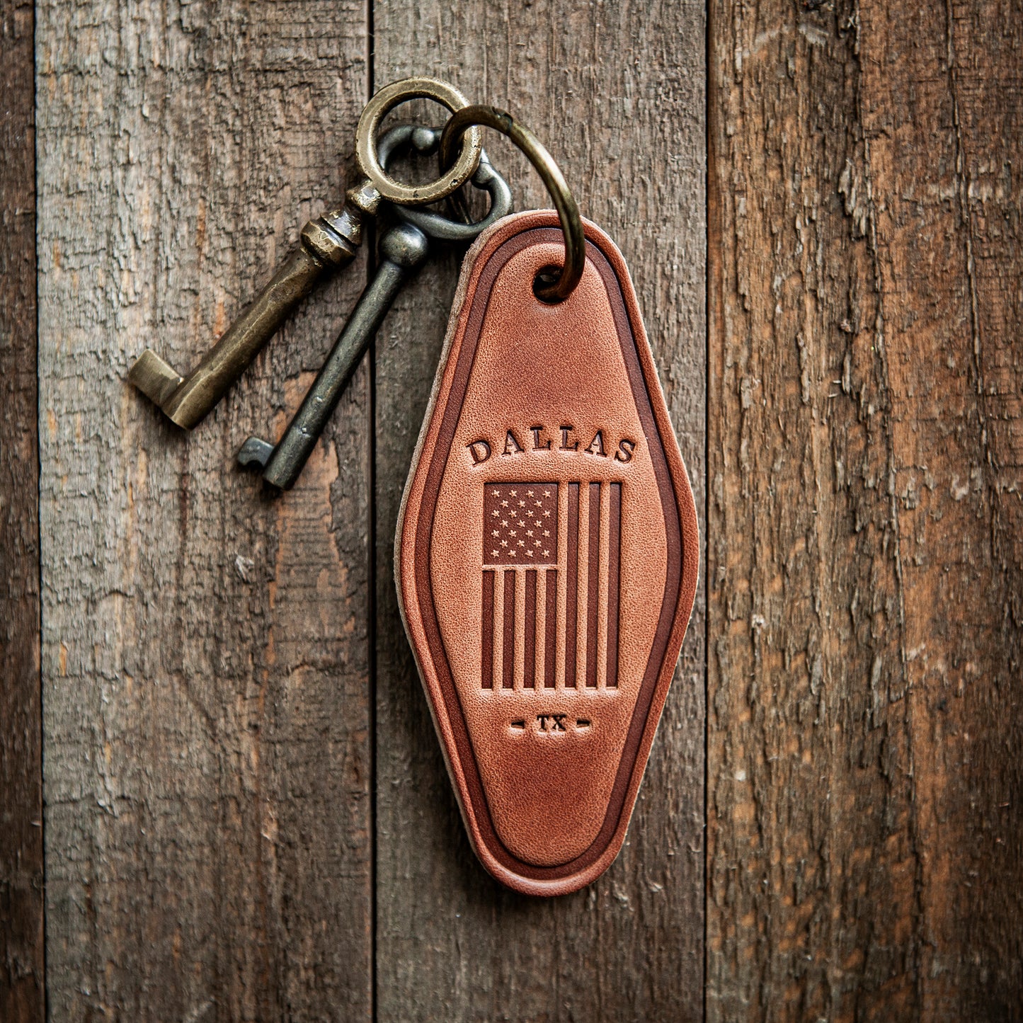 Dallas Texas American Flag Leather Keychain Motel Style