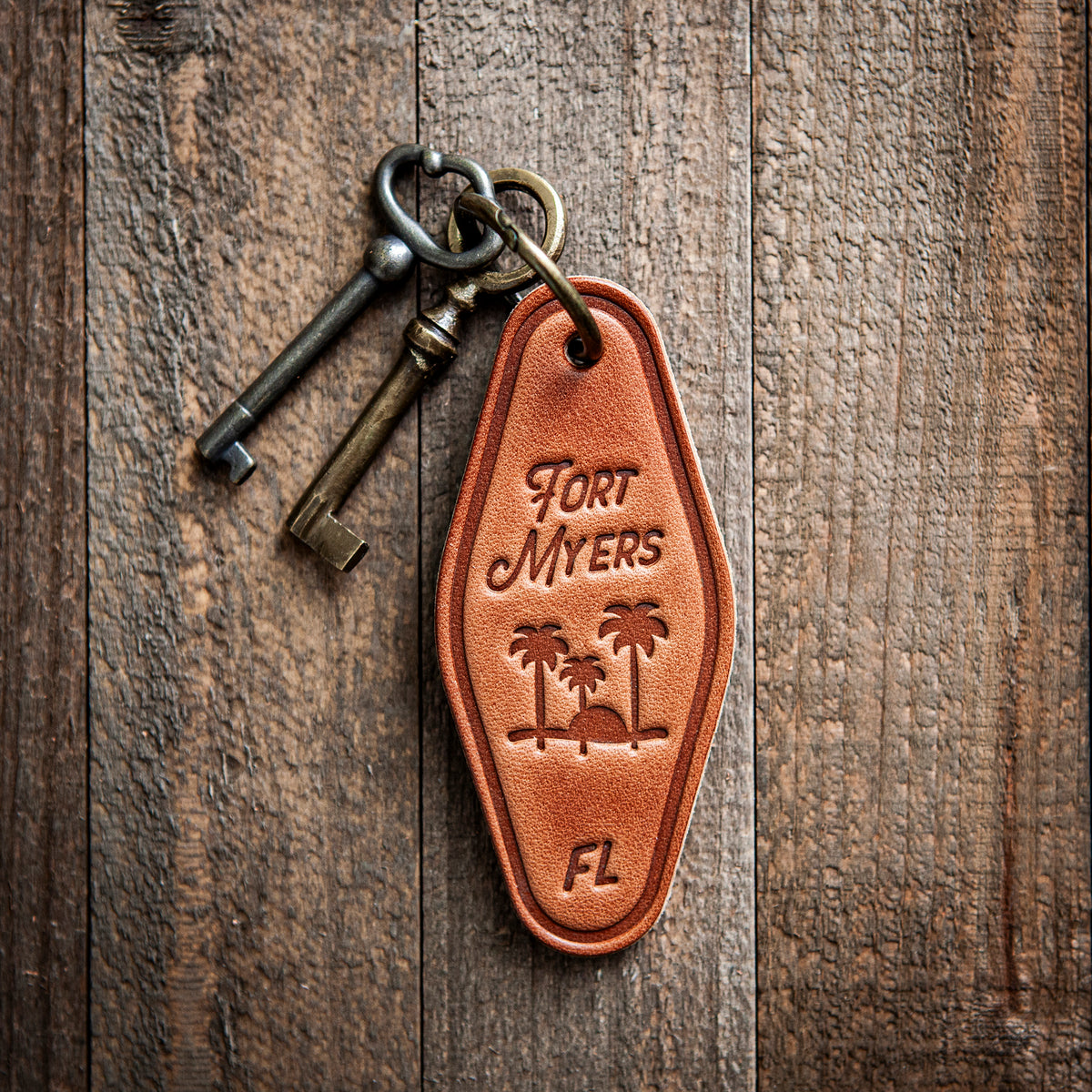 Fort Myers Florida Leather Keychain Motel Style