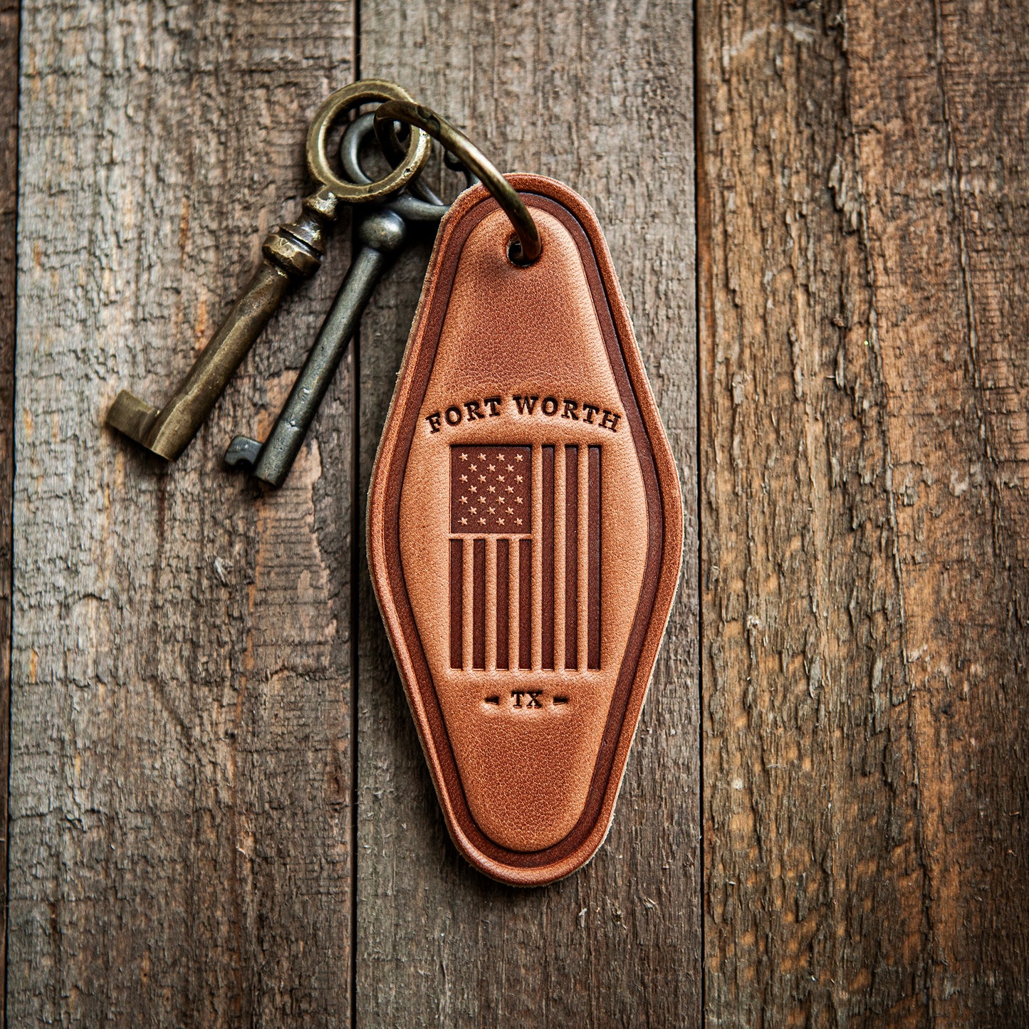 Fort Worth Texas American Flag Leather Keychain Motel Style