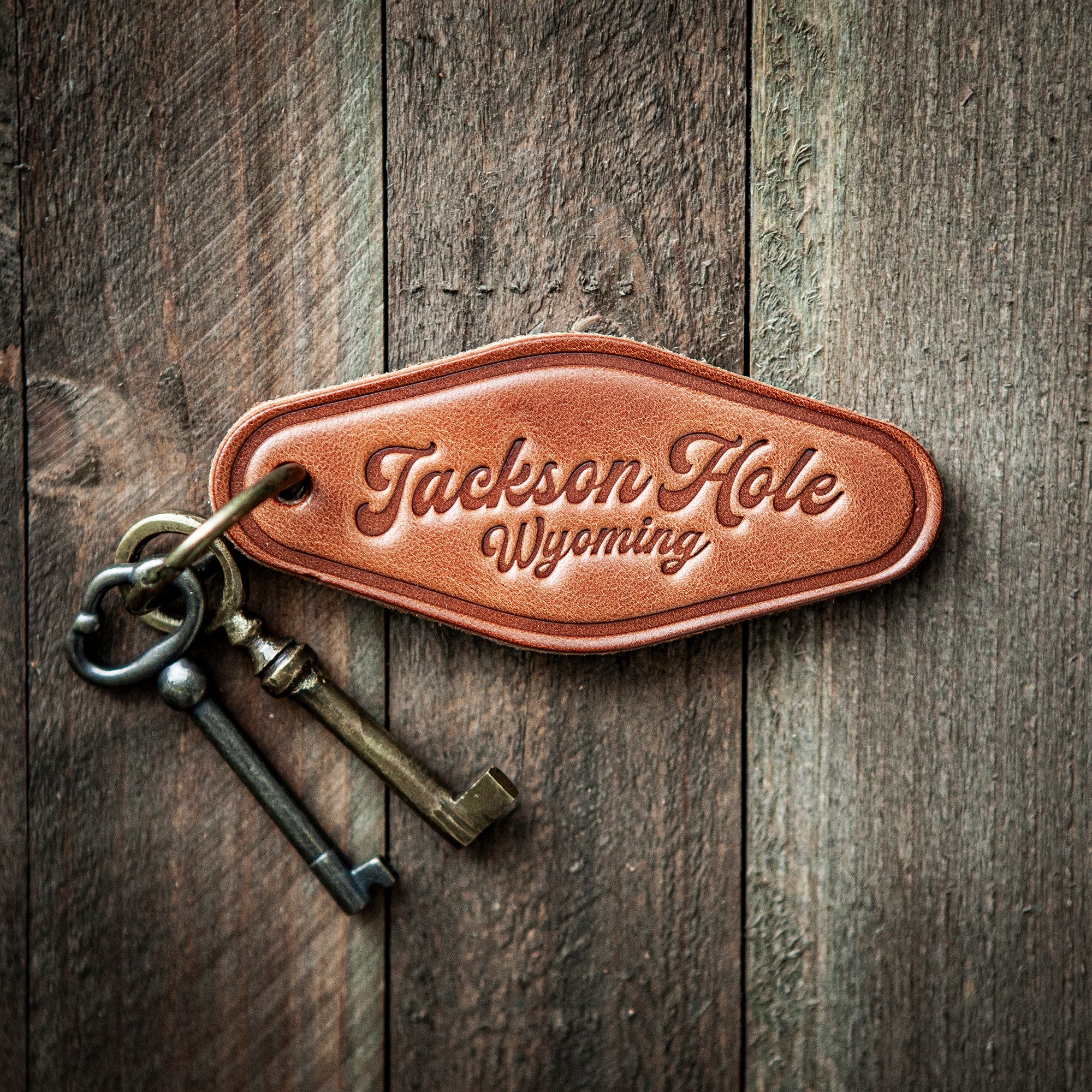 Jackson Hole WY Script Leather Keychain Motel Style – Sugarhouse Leather