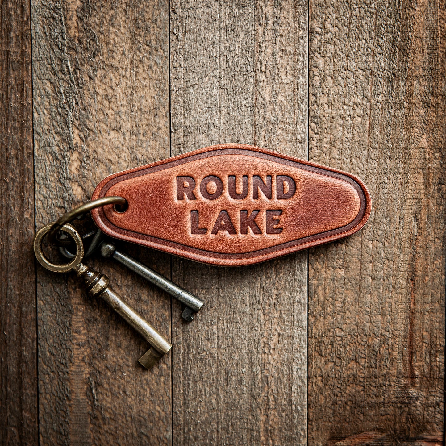 Round Lake Leather Keychain Motel Style