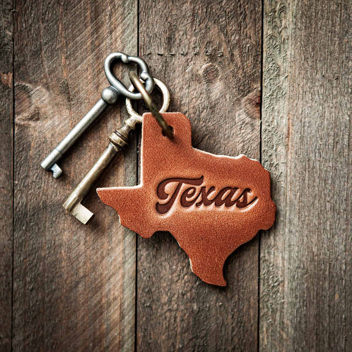Texas Racing Keychain Texas Silhouette Script Leather Keychain Texas Style – Sugarhouse Leather