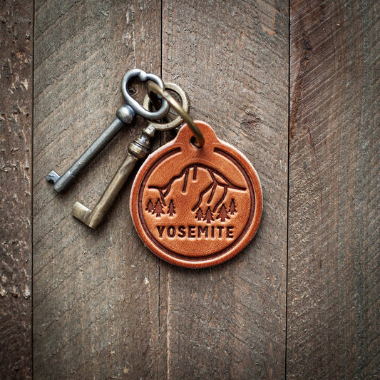 Yosemite National Park Leather Keychain Circle