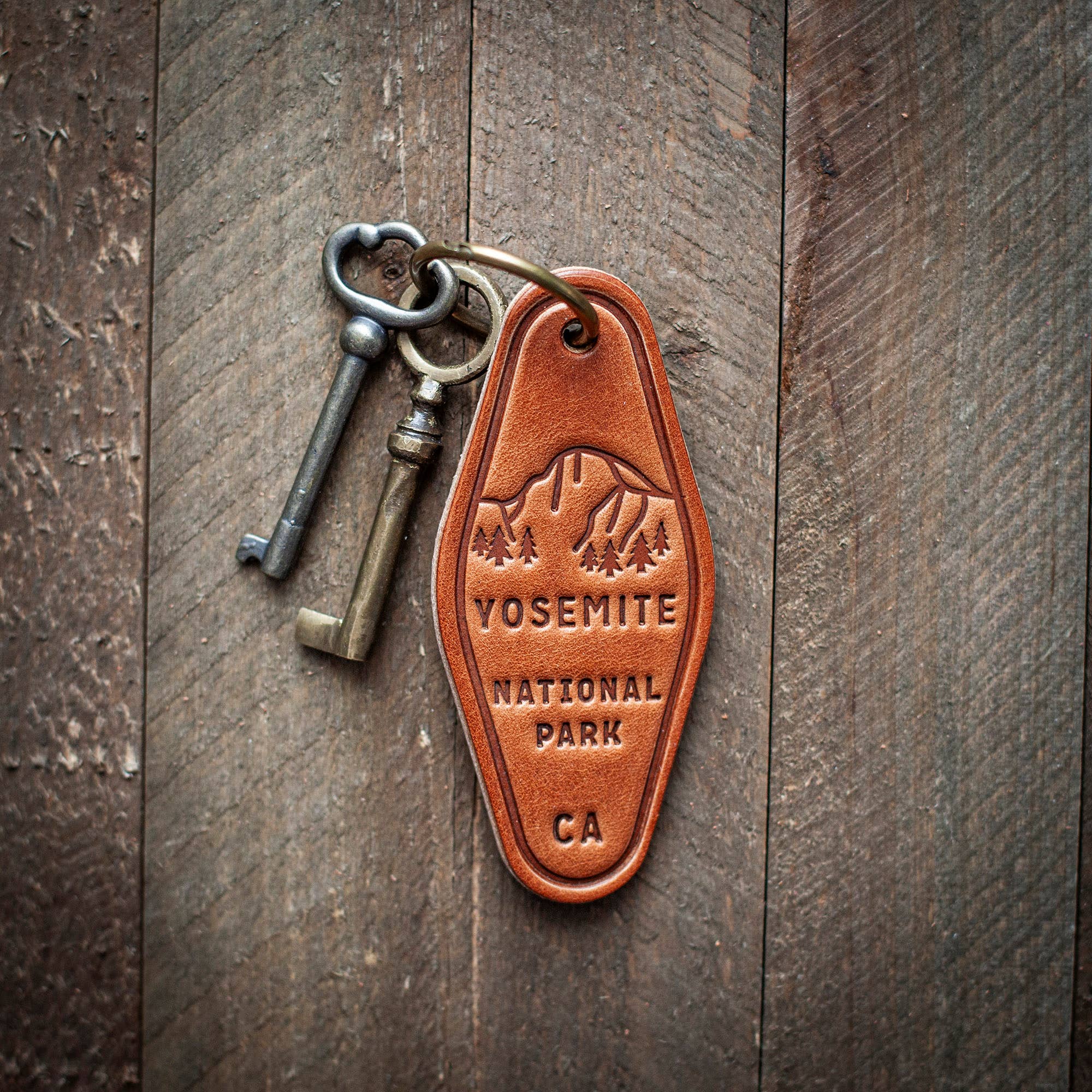 Yosemite National Park Leather Keychain Motel Style